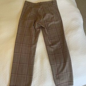 Velvet by Graham & Spencer Abigail Plaid straight leg pant. Size 4.